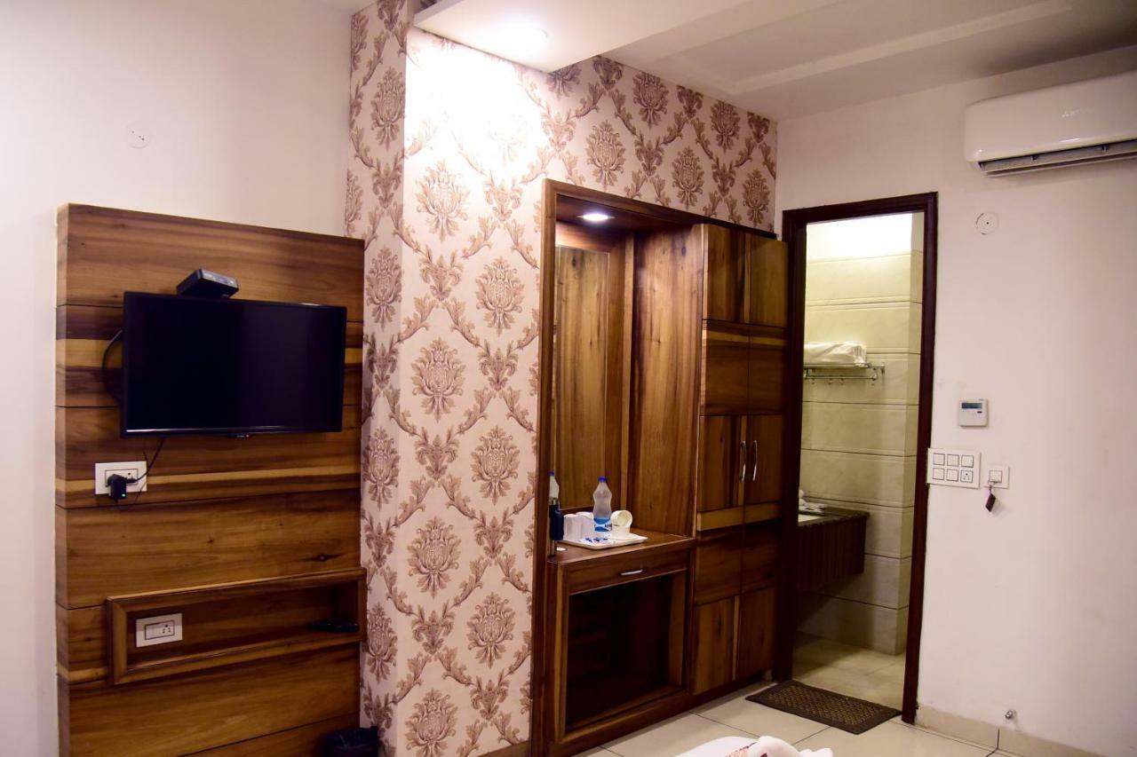 Hotel D S Inn Amritsar Exteriér fotografie